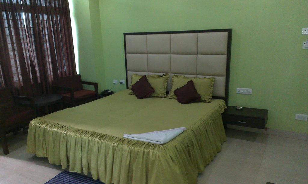 Hotel Sunview Dispur Zimmer foto